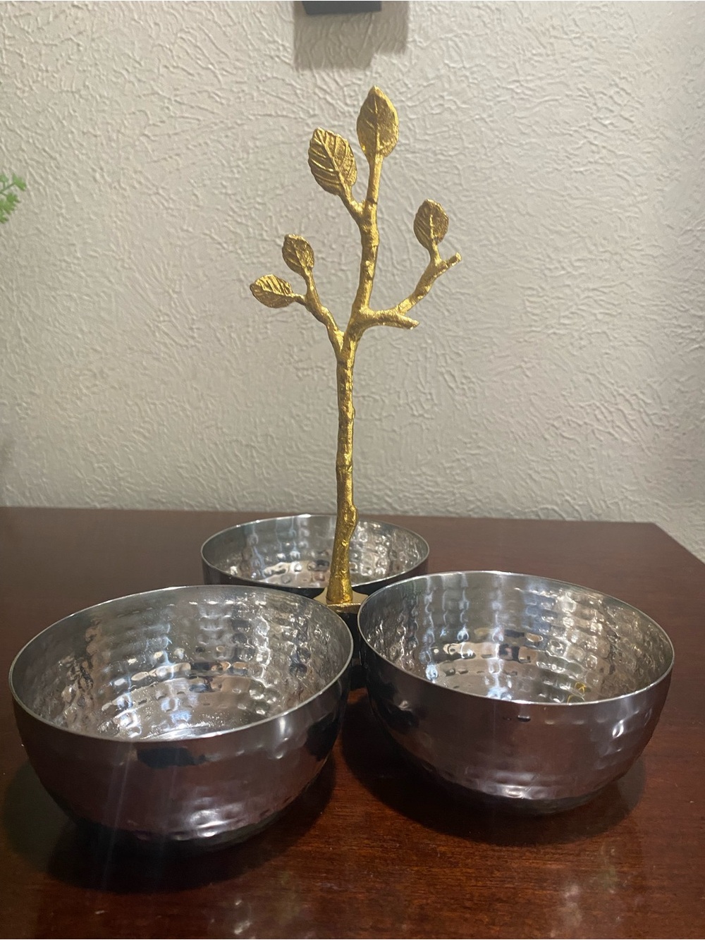 Elegance, Golden Vine,Hammered Stainless Steel, 3 Bowls with Gold Vine Detailed